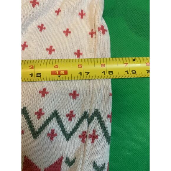 Barbie White Pink Green Ponytail Pullover Snowflake Winter Sweater Size Medium - Picture 10 of 10